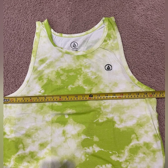 VOLCOM Men's Tie Dye Sleeveless Tank Top - Picture 5 of 8